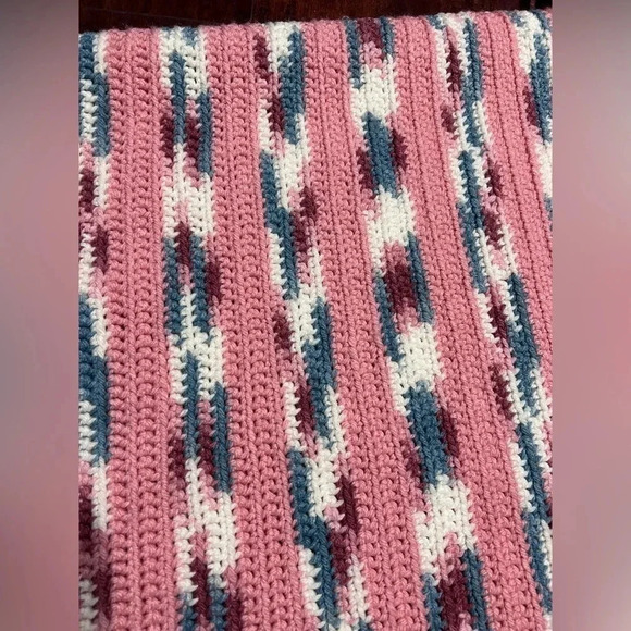 Vintage Granny Rectangle Afghan Throw Blanket 78.5X44 Pink Blue White Tassles - Picture 2 of 4